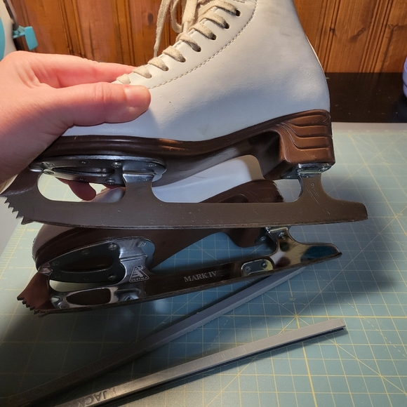 JACKSON White and Brown Ice Skates Kids Size 4 - Picture 4 of 7